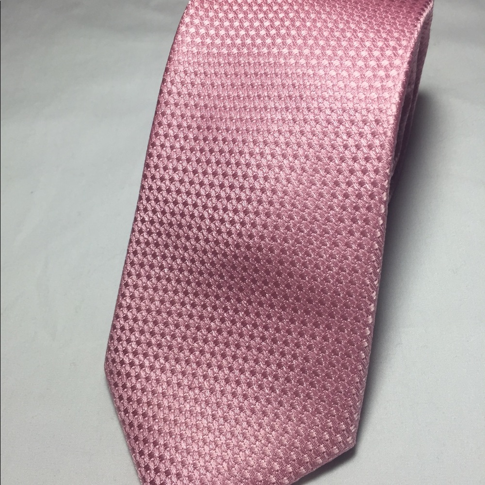 Haines and Bonner 100% silk tie pink